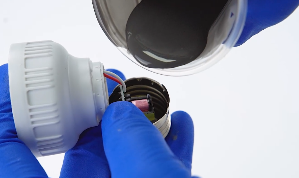 LED球泡灯内置电源灌封重要性 LED球泡灯内置电源灌封重要性